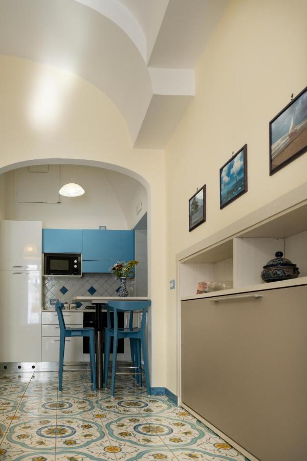 Libeccio - Apartment With Terrace And Sea View Maiori Εξωτερικό φωτογραφία